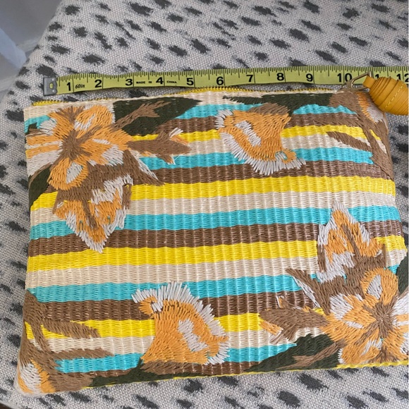 Sam Edelman nwot embroidered straw clutch - Picture 4 of 5